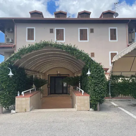 Ninfa Hotel