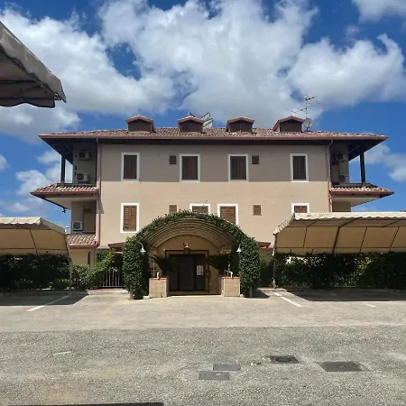 Ninfa Hotel